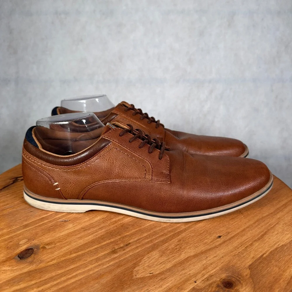 Aldo lace up